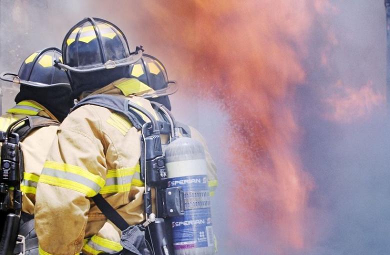 Požarevački vatrogasci učestvuju u gašenju požara u Kladovu